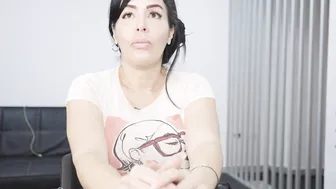 Tia porn video – Turned On aunt arrested for carrying filthy things into her bag