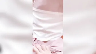 여자친구가 갑자기 교복을 입고왔다
