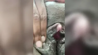 Bbw African rubbing creamy twat and oily titted