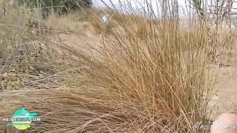 Frau ficken am Strand fuer alle zu sehen