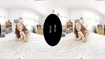 VRALLURE Vanna Has Been So Bored
