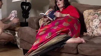 Pregnant Desi Step Mom fucked in ass and pussy by the servant