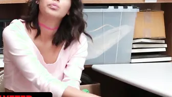 ShopLifting Confessions #10 (Black & White) : Officer Catches Sexy Thief