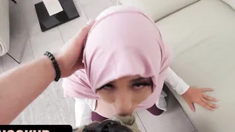 Hijab Hookup - Muslim Pure 18 Yo Getting Introduced To The Wonders Of Cunt Fucking