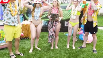 Jerkaoke Summertime Group Sex - Featuring Madison Morgan Rosalyn Sphinx and