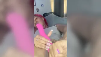 African  squirting  solo