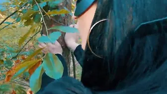 SEX INSIDE THE FOREST WITH A SEDUCTIVE TOURIST FROM THE