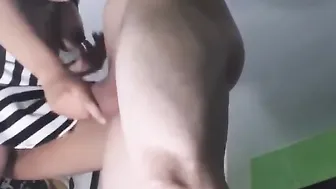 School Beauty makes mutual masturbation and let me brush her