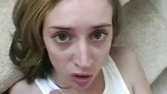Slutty teen Kelly Wells gives a handie