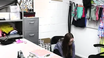 Mall porn video – Gigantic boobies attract mall cops attention