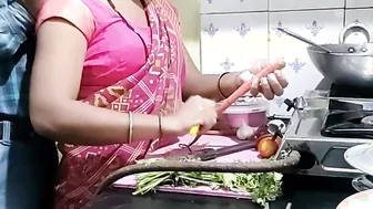 Ghar me kam karane wali maid ko malik ne choda