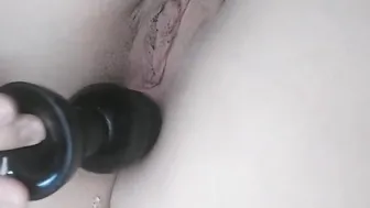 I play with a herringbone sex toy and shove 2 toys