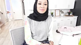 Arab teens pure Madi Laine taught more than a few things about sex but kept her hijab on
