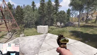 They had a WAR outdoors my Base - RUST GAMEPLAY
