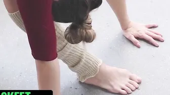 Team Sкеет's Sexy Yoga Instructor Gives Hot MILF Workout