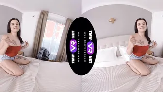 Hottie tests bed with a solo game