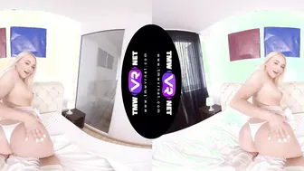 Busty MILF Sensual Pussy Rubbing Session