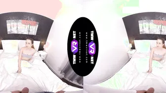 Sleeping porn video – Lad wakes Sleeping Beauty up for sex 2