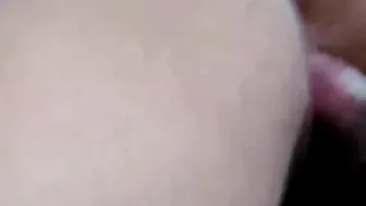 My lover ride my dick and moves her butt very