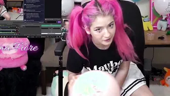 Adorable Teenagers Reacts to Cartoon Porn - Emma Fiore