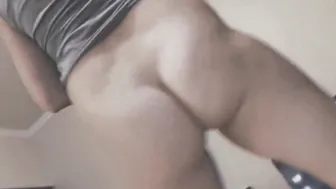 SEX FILM : Bimbo Ex-Wife Takes Off Her Lingerie And Massage Her Huge Booty On Dick