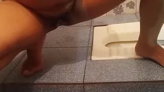 Desi Village cunt with mouth Peeing Compilation When No 1 At Home