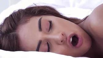 AGirlKnows - Ginebra Bellucci And Julia De Lucia Sexsual Spanish Lesbians beauty Orgasms With Her BFF