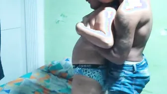 Masturbating my stepmothers lovely old twat