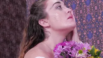 Kat Monroe facialised