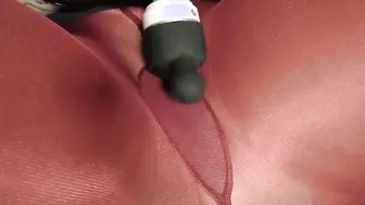 Pantyhoses on Beat