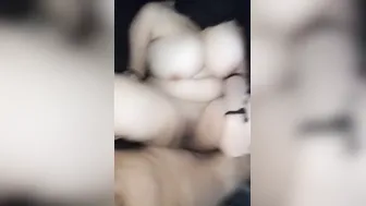 Me cojo a una Famosa Tiktoker de Tetas Enormes en su Propia casa