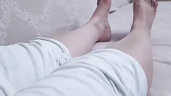 I filmed my own foot. Does it look nice?