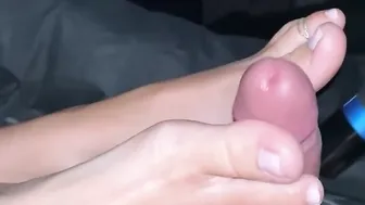 pov GIGANTIC CUM FOUNTAIN on my light pink feet 