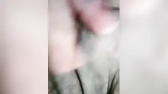 Bbw fingers her unshaved vagina
