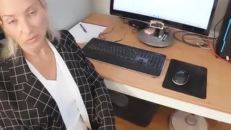 THE SECRETARY E04 Stella Blows Fucks And Takes Big Cummed