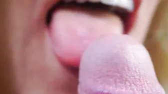 Sexsual fellatio and pearls on dick