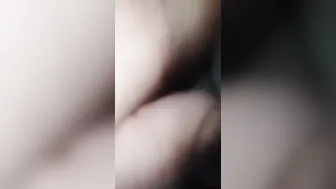 Older MILF juice twat fingers