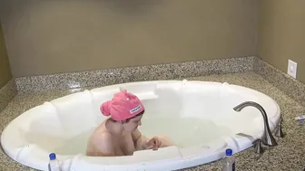 Huge Titty Incredible Geek Bubble Tub