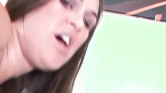 Simone Riley Is A Turned On Mommy