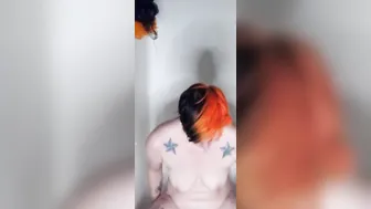 Cougar fucking vibrator inside shower