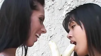 Shannon Adams Loves Fake-Dick Sex