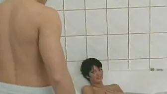 Deep Throat Hand Job Fingers Facial Jizzed Head 1 on 1 Bald Snatch Masturbation Anal Bathtub Tiny Breasts