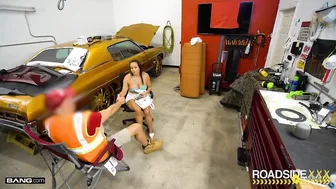 Roadside - Bombshell Hispanic Plays With Hottie Vehicle Mechanic For