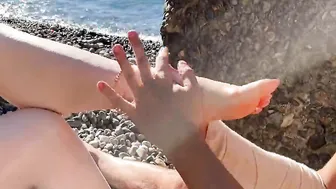 Gf Lara getting foot grind from a sub