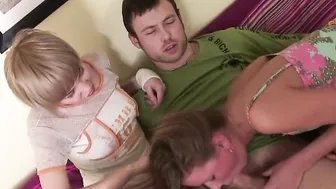 Small Melons 18yo Amy Days Wanks While Her Boyfriend Cheats