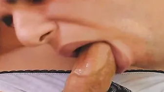 MY CHICKS PENIS - Shakira Voguel