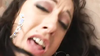 Rikki White Is A babe Whore That Loves Penis Inside Both Holes
