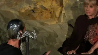 Natalli Diangelo Meets Her Hidden Gf Inside A Cave For Anal Sex