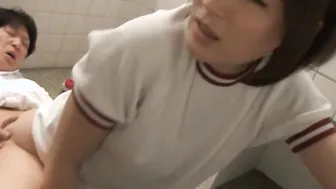 School women Kaede Oshiro ride pure bro at the restroom