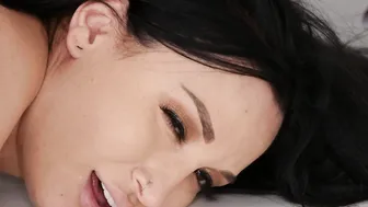 Pay Attention To My Cunt Tape With Gabi Paltrova Luna Model - Brazzers Official
